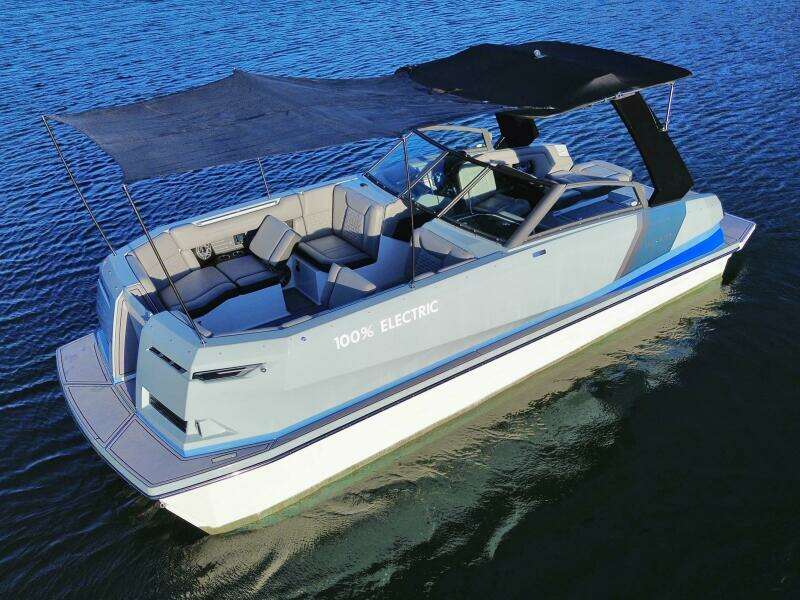 2023 Correct Craft Ingenity 23EL2 Electric Boat