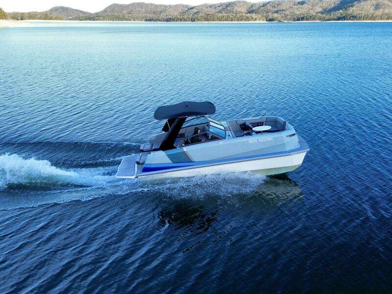 2023 Correct Craft Ingenity 23EL2 Electric Boat