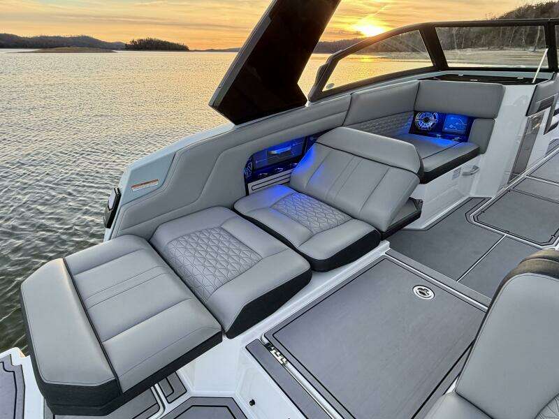 2023 Correct Craft Ingenity 23EL2 Electric Boat