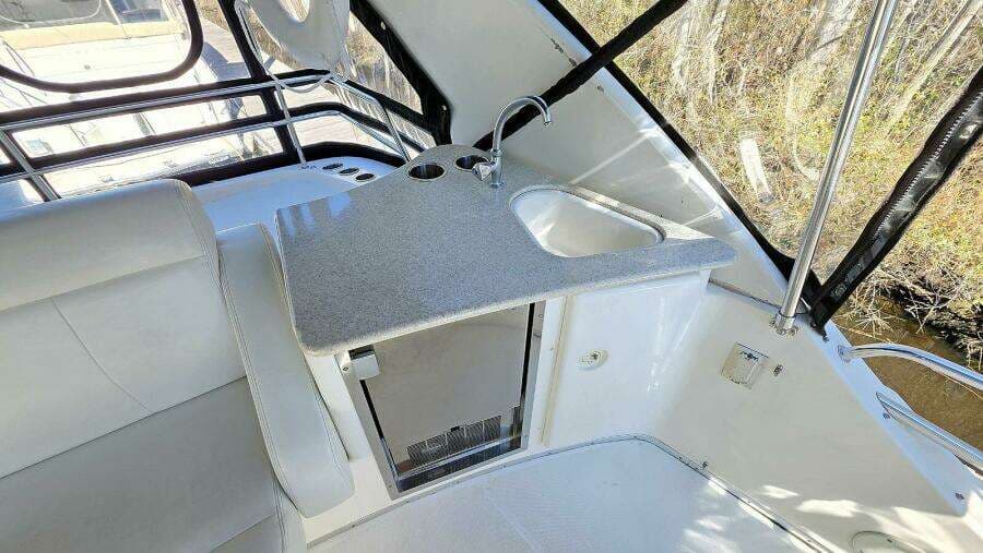 Flybridge Wet Bar