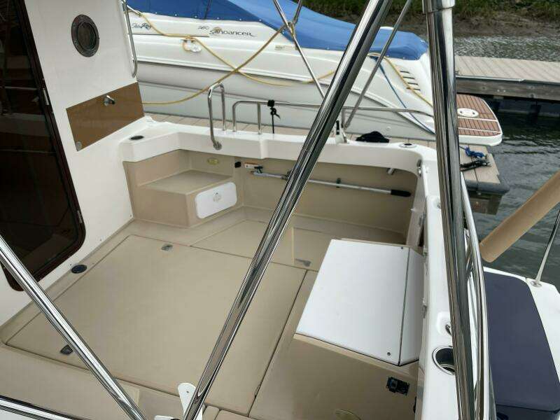 2016 Ranger Tugs R-25 SC