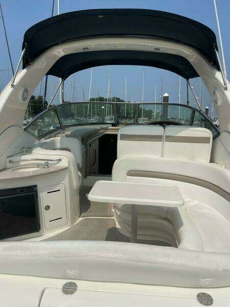2005 Sea Ray Sundancer 320