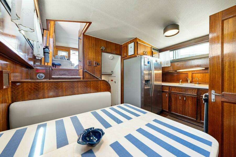 1979 Hatteras 53 Classic
