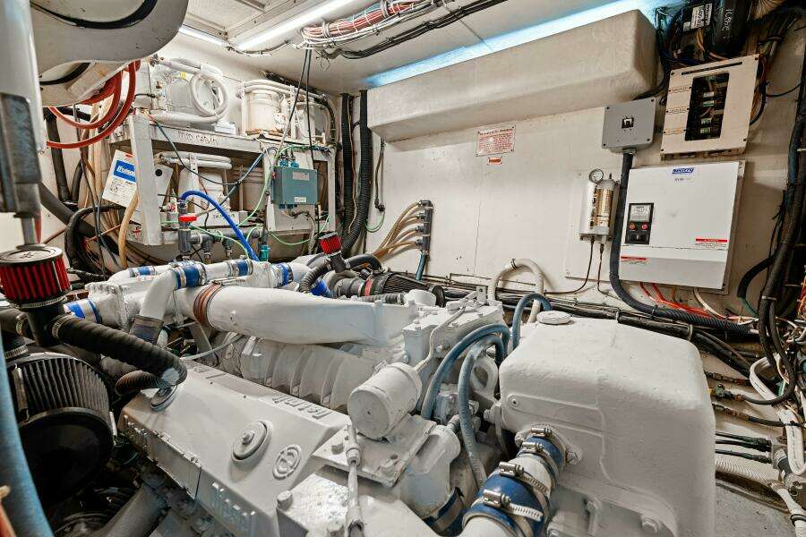 1979 Hatteras 53 Classic