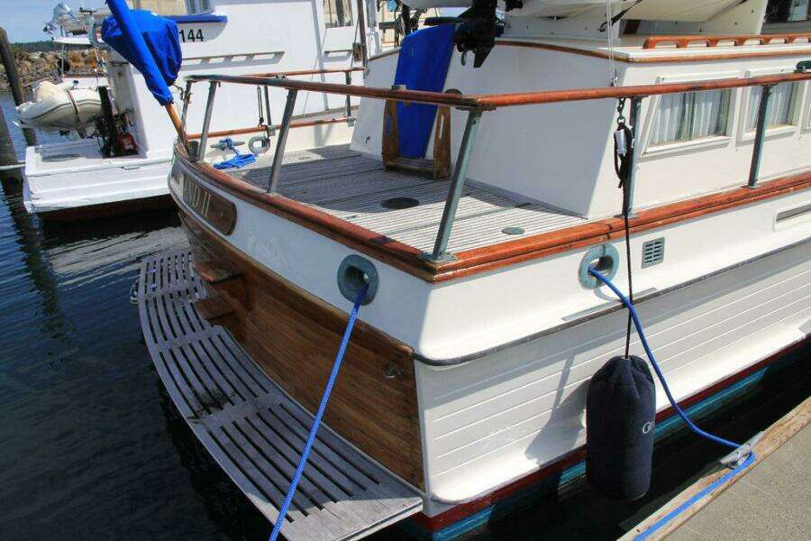 1974 Grand Banks GB42