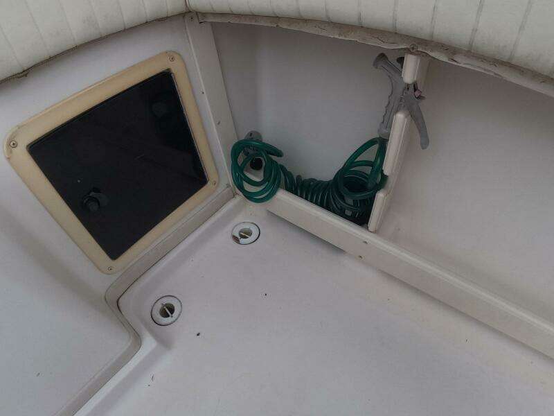 2001 Grady-White Gulfstream 232