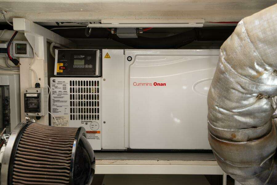 2018 Ferretti Yachts 450 Fly