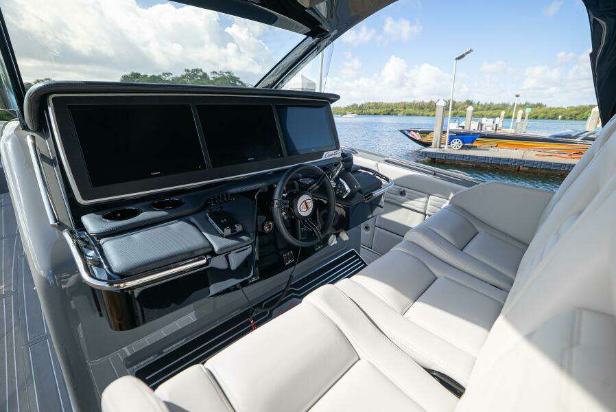 2026 Cigarette 42’ Auroris