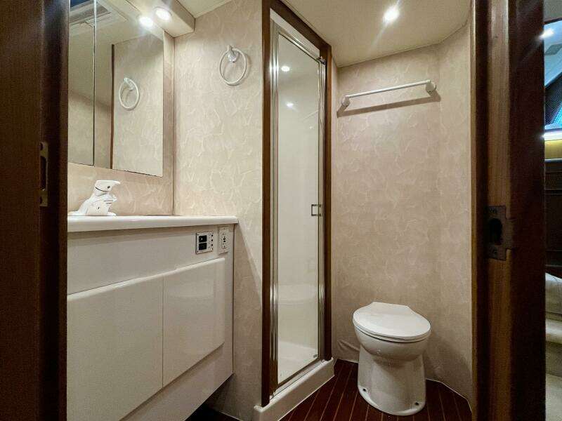 1999 Post 42 Convertible