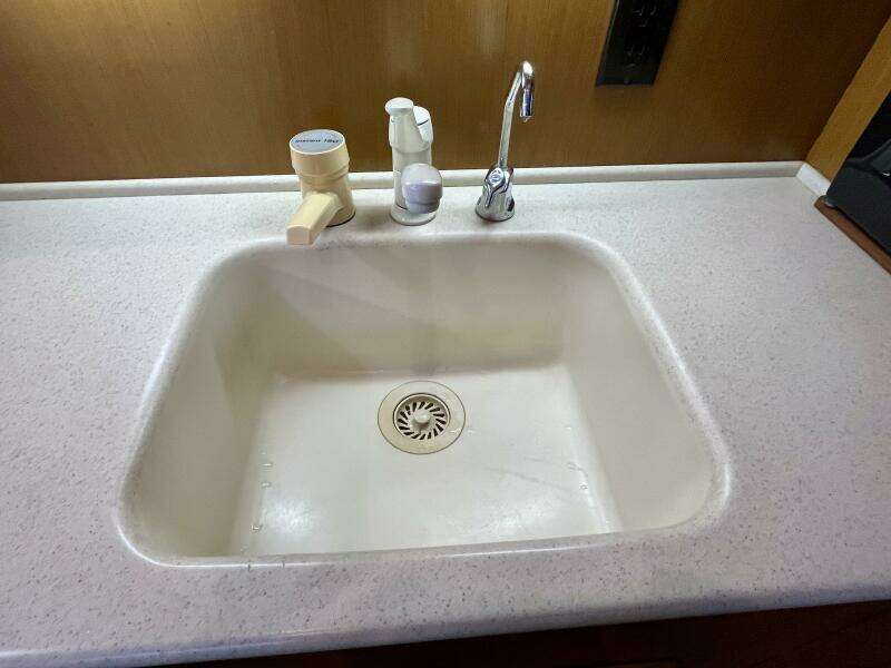 1999 Post 42 Convertible