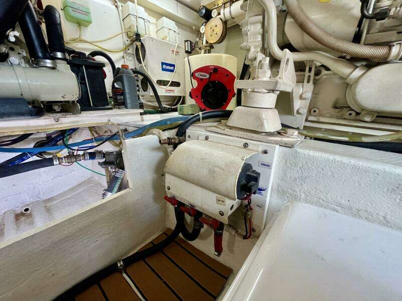 1999 Post 42 Convertible