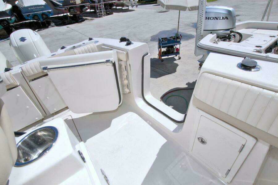 2018 Sea Chaser 27 HFC CC