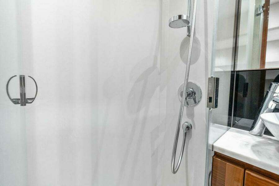 2016 Princess 60 Flybridge Motor Yacht