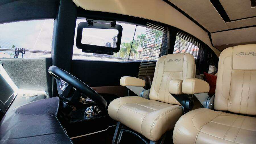 2016 Sea Ray L590 Fly