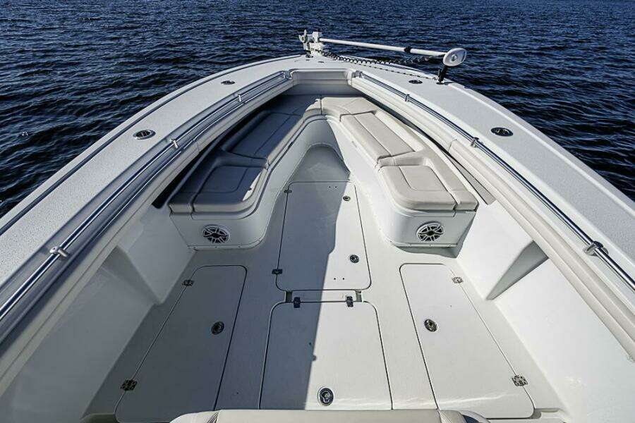 2021 Yellowfin 32 Offshore