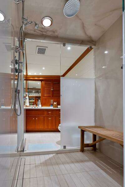 1998 Burger Raised Pilothouse