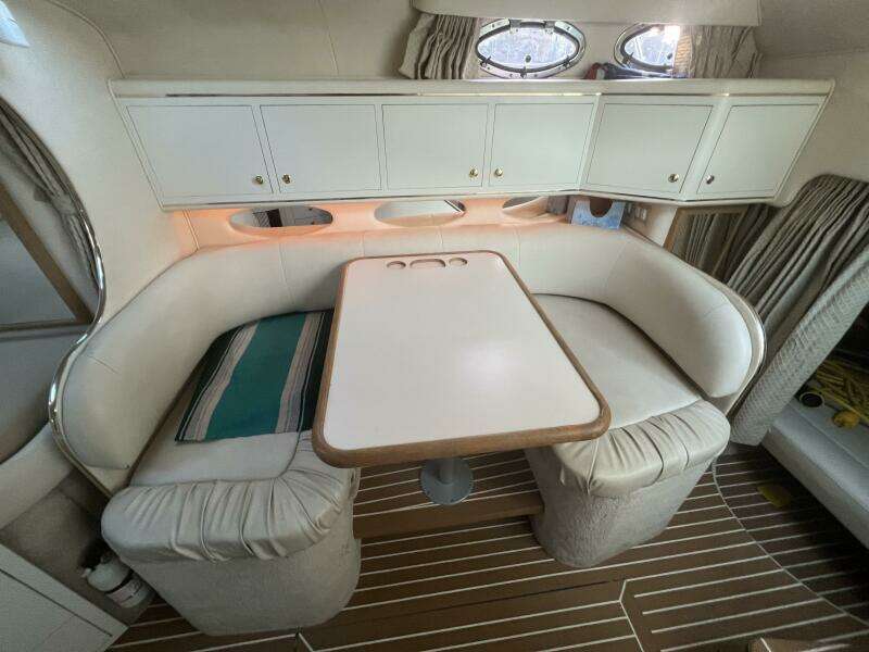 1999 Sea Ray 310 Sundancer