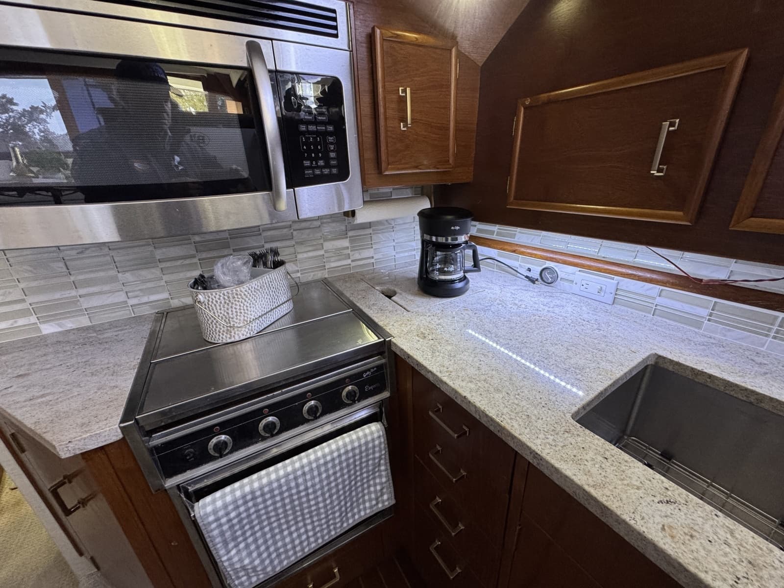 1988 Ocean Yachts 44 SS