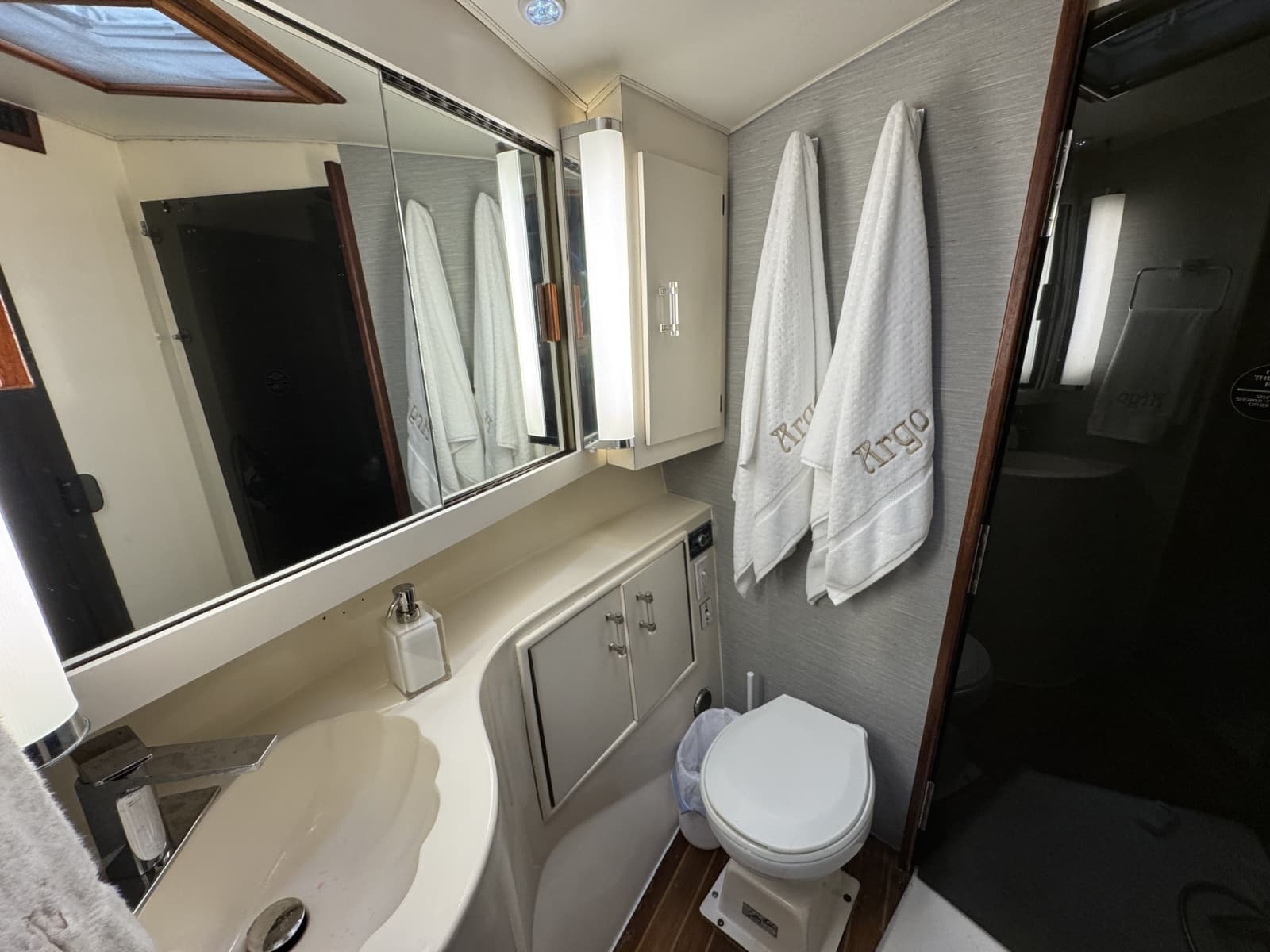 1988 Ocean Yachts 44 SS