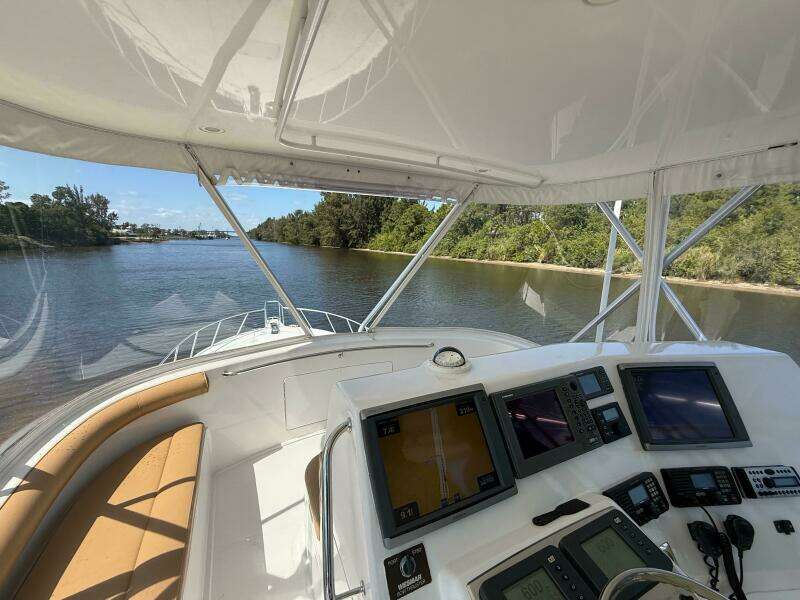 2004 Cabo 48 Flybridge