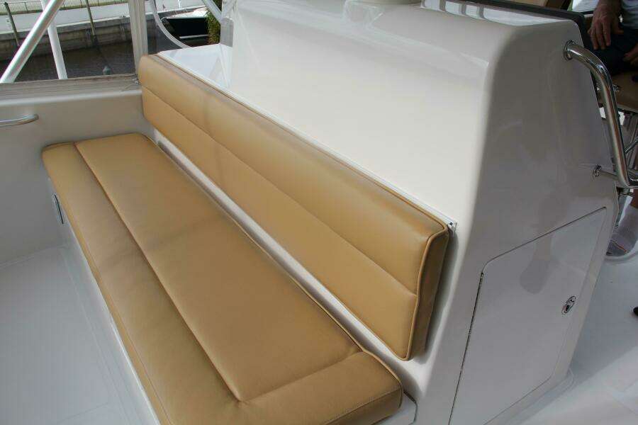 2004 Cabo 48 Flybridge