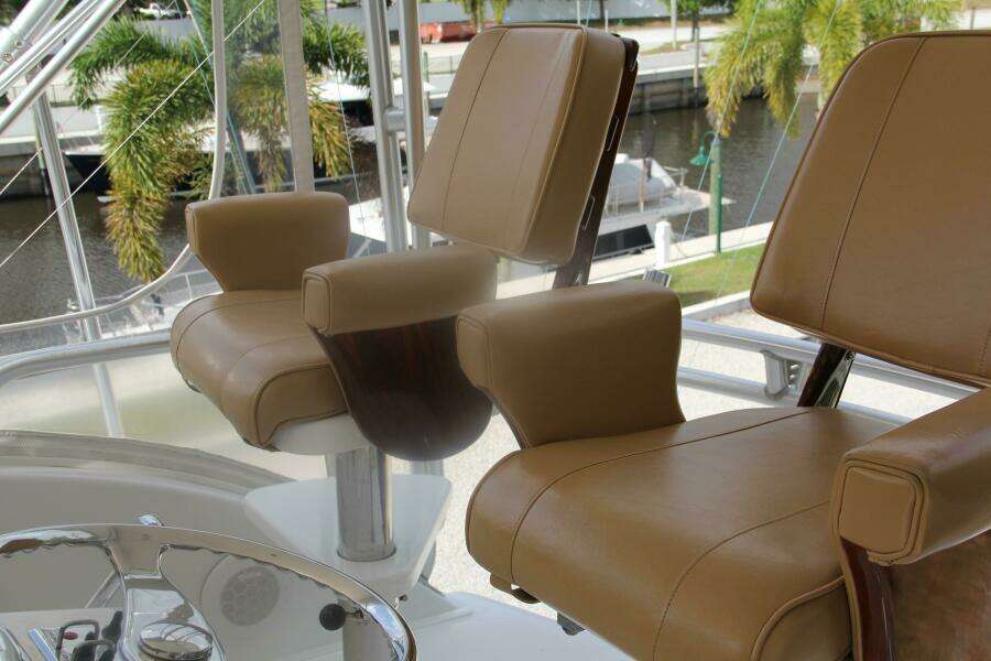 2004 Cabo 48 Flybridge