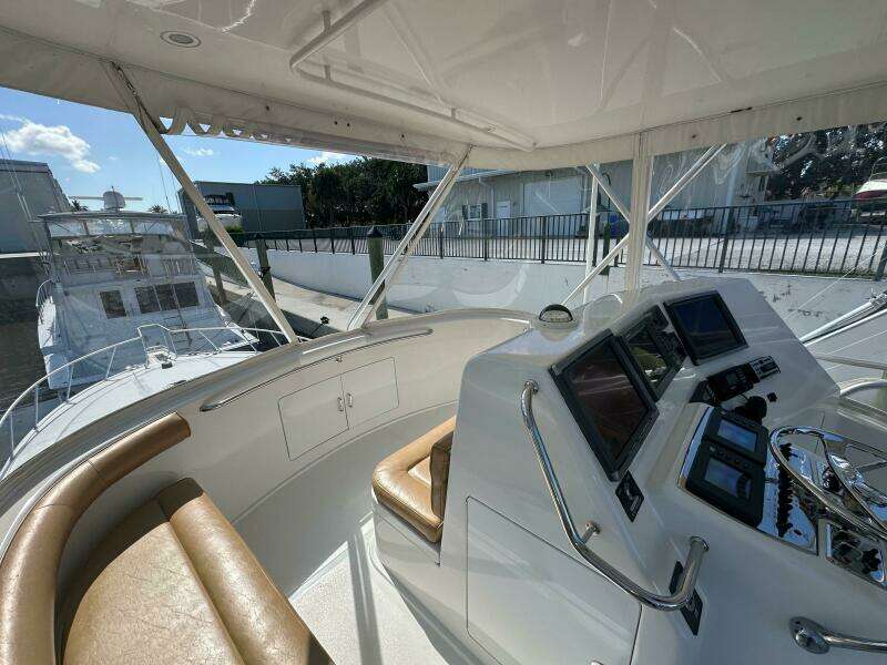 2004 Cabo 48 Flybridge