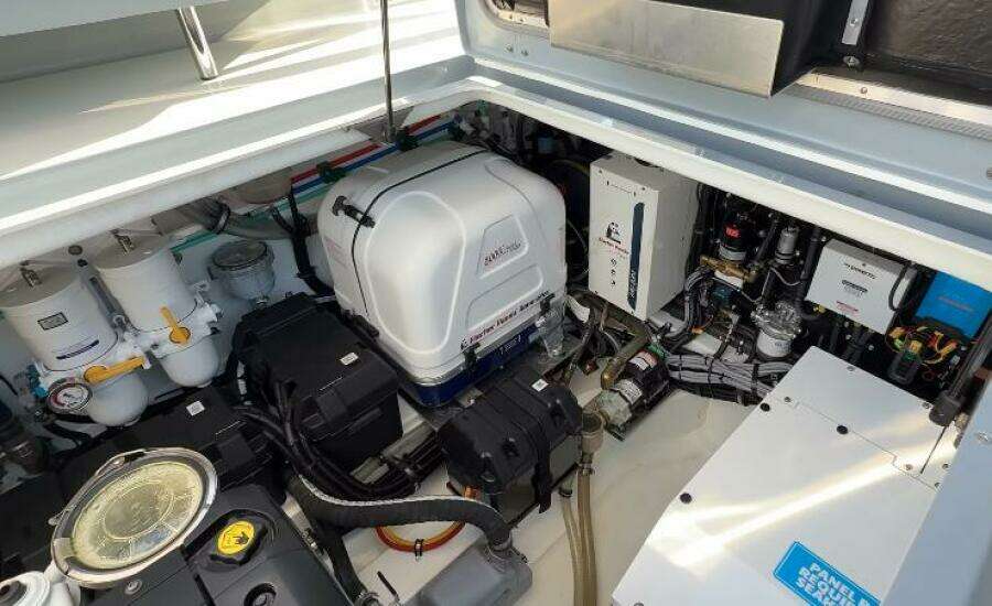 2025 Targa 37 Flybridge