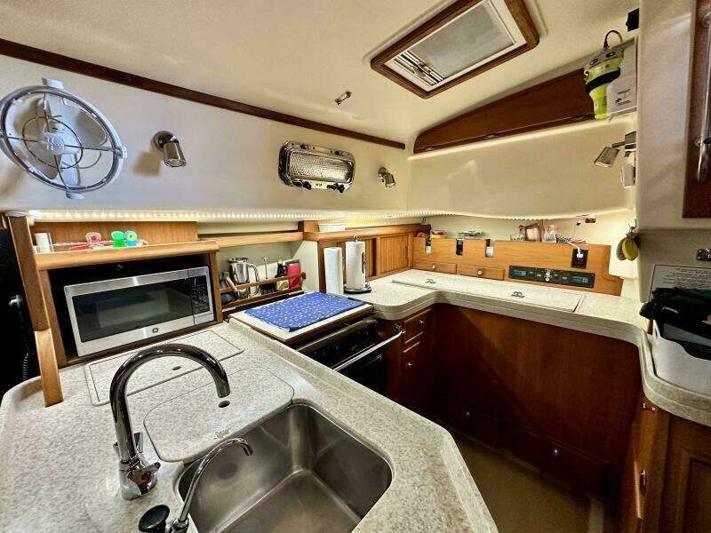 2006 Island Packet 440