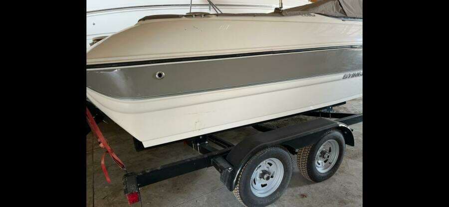 2019 Stingray 208 LS