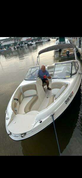 2019 Stingray 208 LS