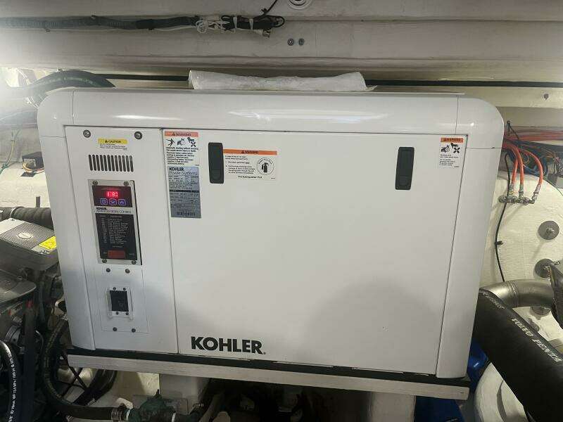 2016 Cruisers Yachts 45 Cantius