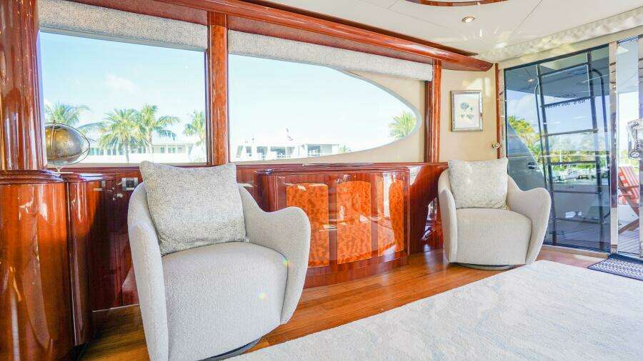 2004 Lazzara Yachts 80 SL