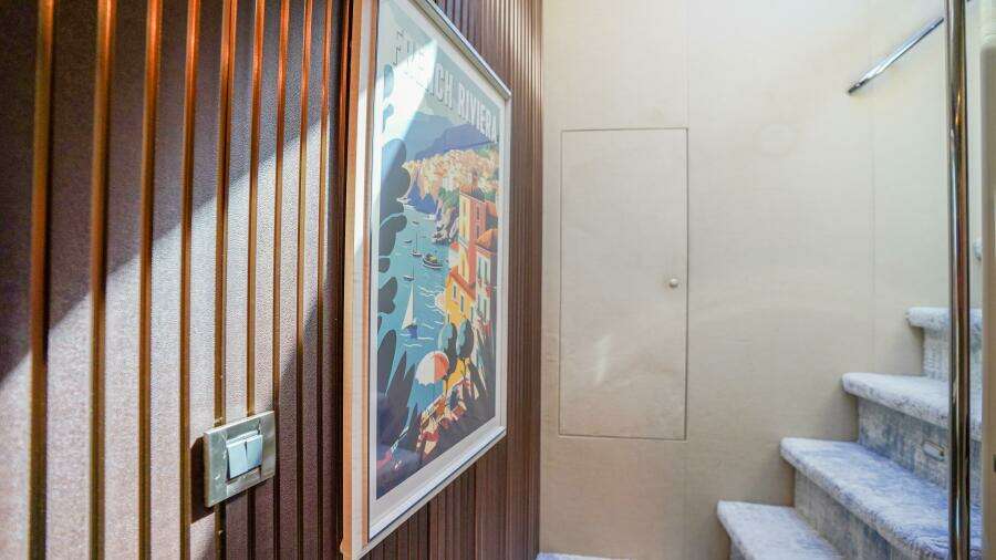 2004 Lazzara Yachts 80 SL