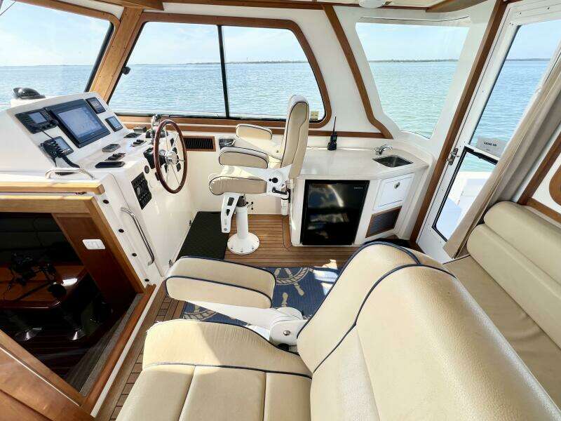 2006 Sabre 38 Hard Top Express