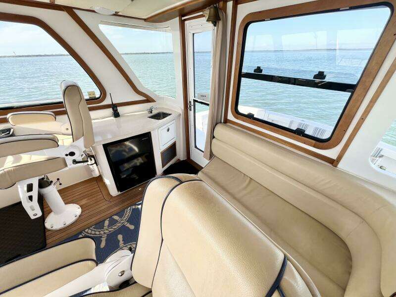 2006 Sabre 38 Hard Top Express