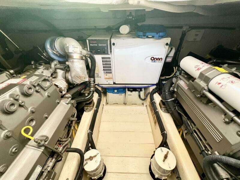 2006 Sabre 38 Hard Top Express