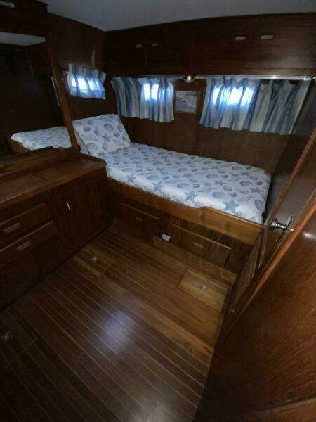 1987 President 41 Double Cabin Motor Yacht