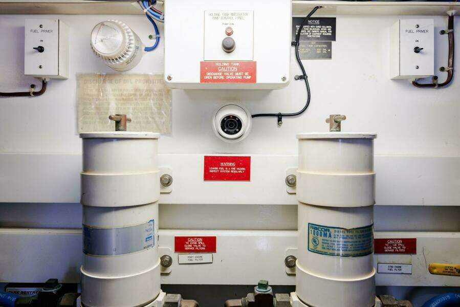 2005 Hatteras 50 Convertible