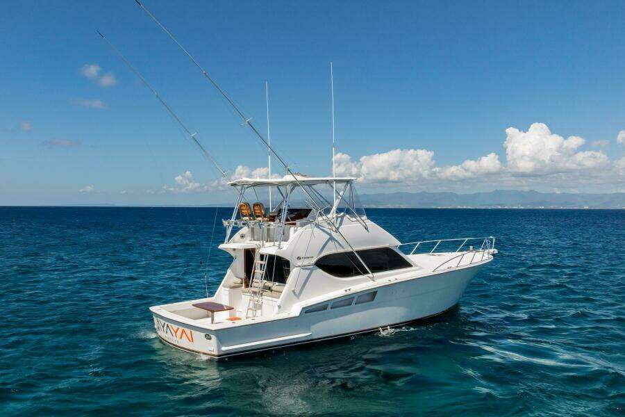 2005 Hatteras 50 Convertible