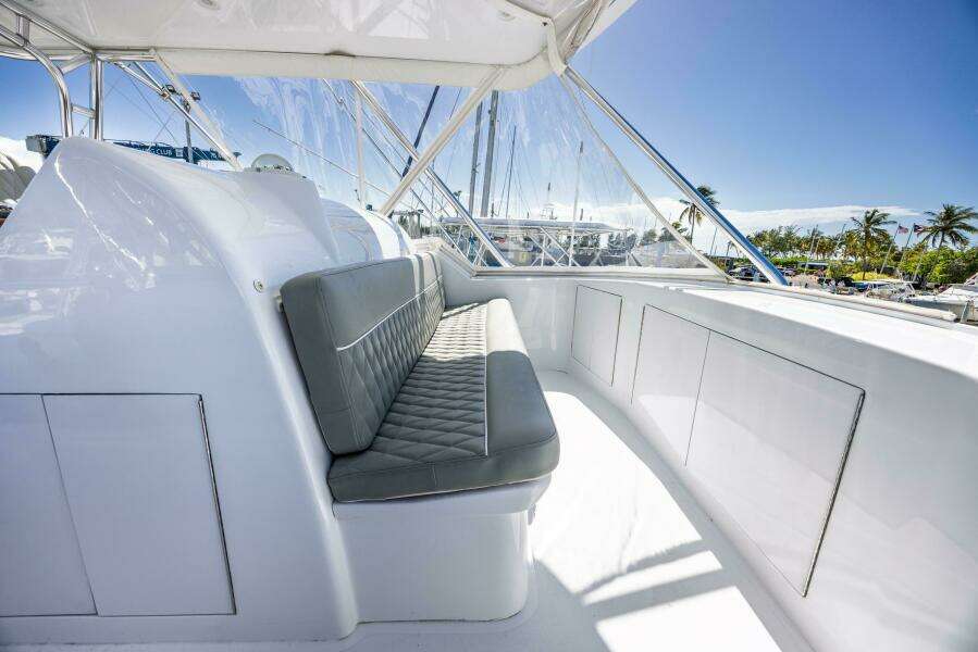 2005 Hatteras 50 Convertible