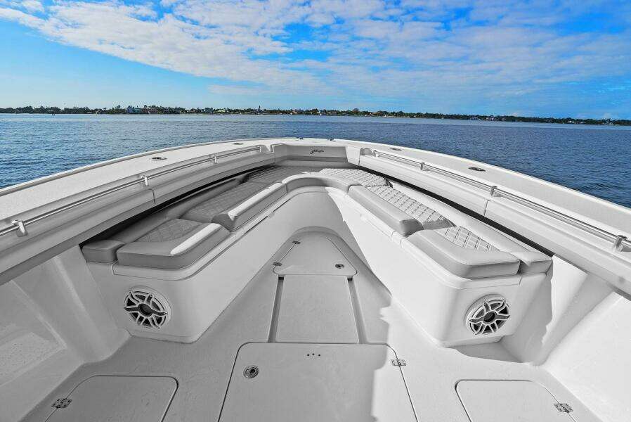 2023 Yellowfin 39 Offshore