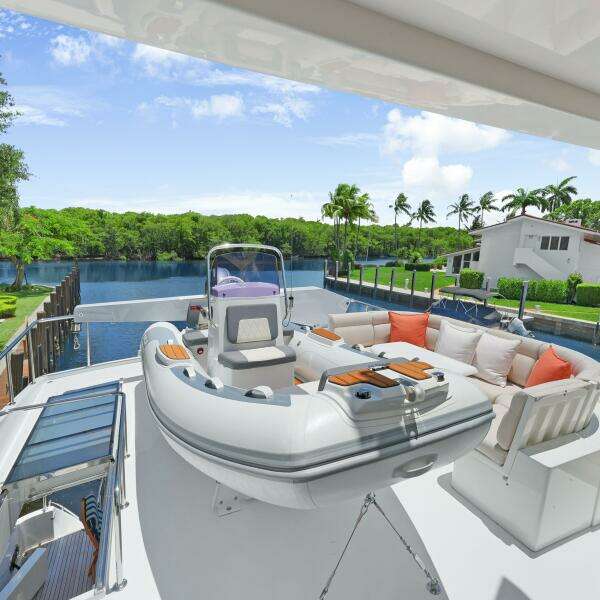 2003 Hargrave Sky Lounge