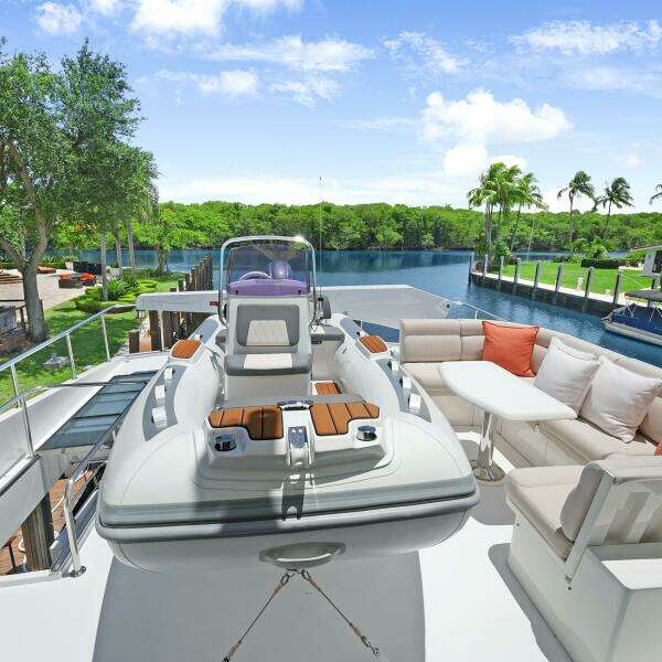 2003 Hargrave Sky Lounge