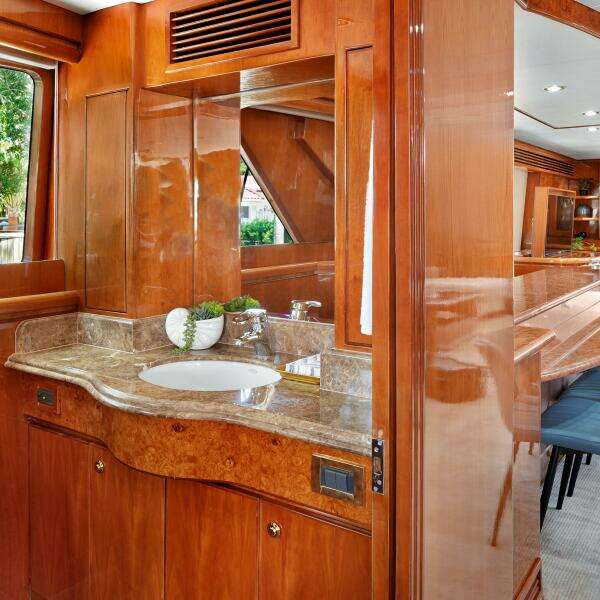 2003 Hargrave Sky Lounge