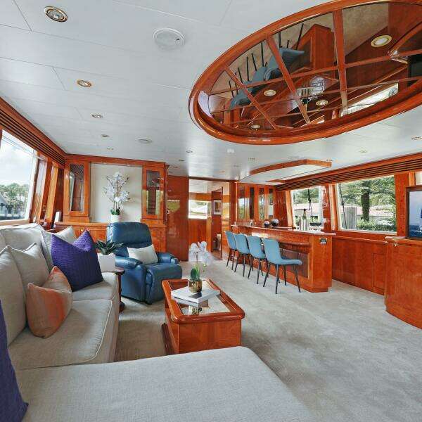 2003 Hargrave Sky Lounge