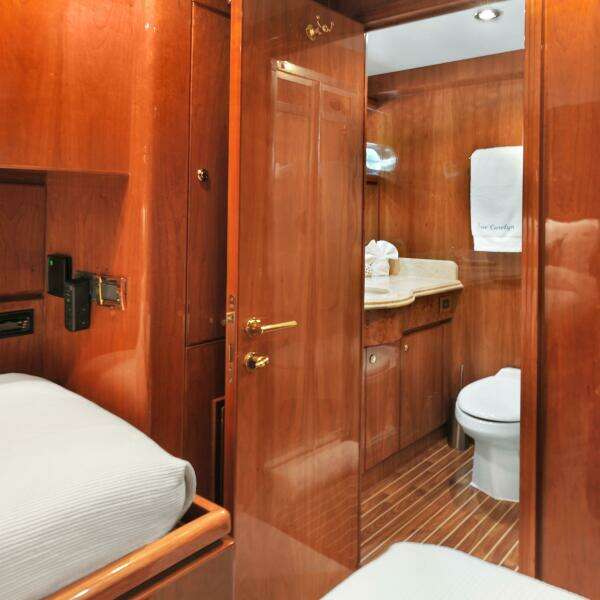 2003 Hargrave Sky Lounge