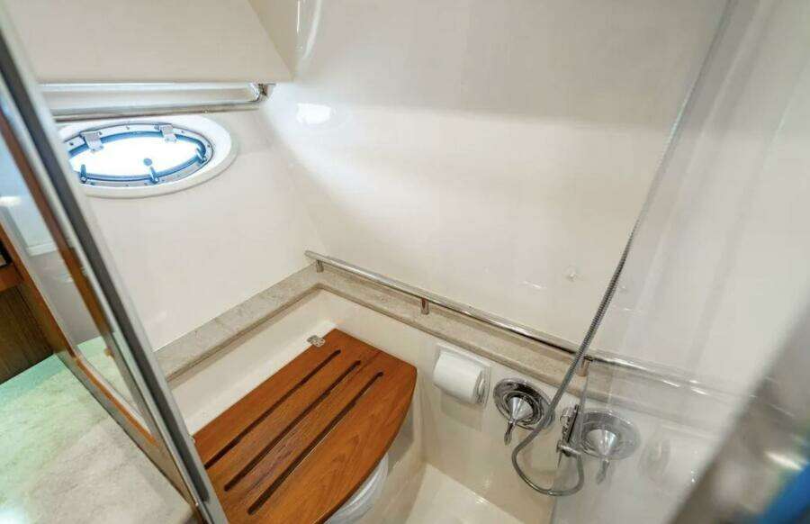 2013 Tiara Yachts 36 Coronet