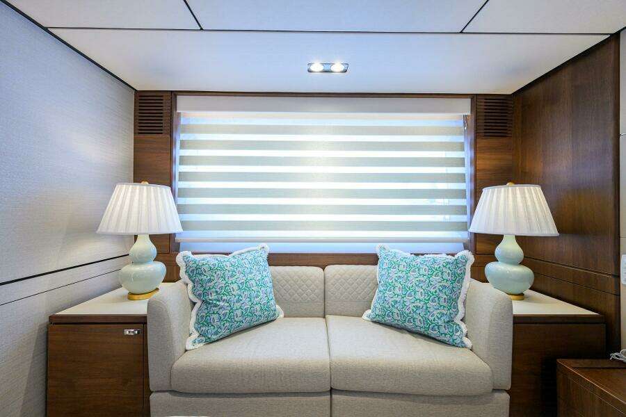 Princess Y78 - Janie II - Stateroom