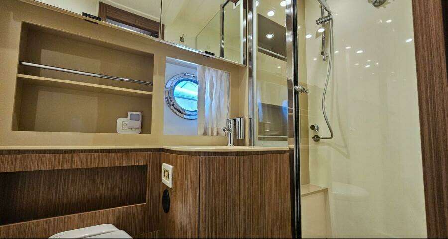 2015 Azimut Atlantis 50